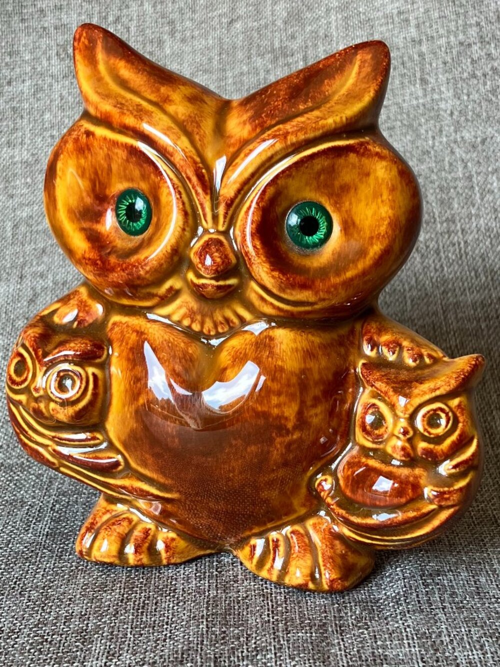 Owl Figurine Parent w/2 Babies Gold & Brown Ceramic Green Eyes Approx. 4 1/4 in
